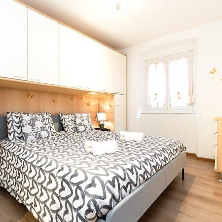 15 Min Centro E Stazione Ferroviaria Apartment Генуа Екстериор снимка