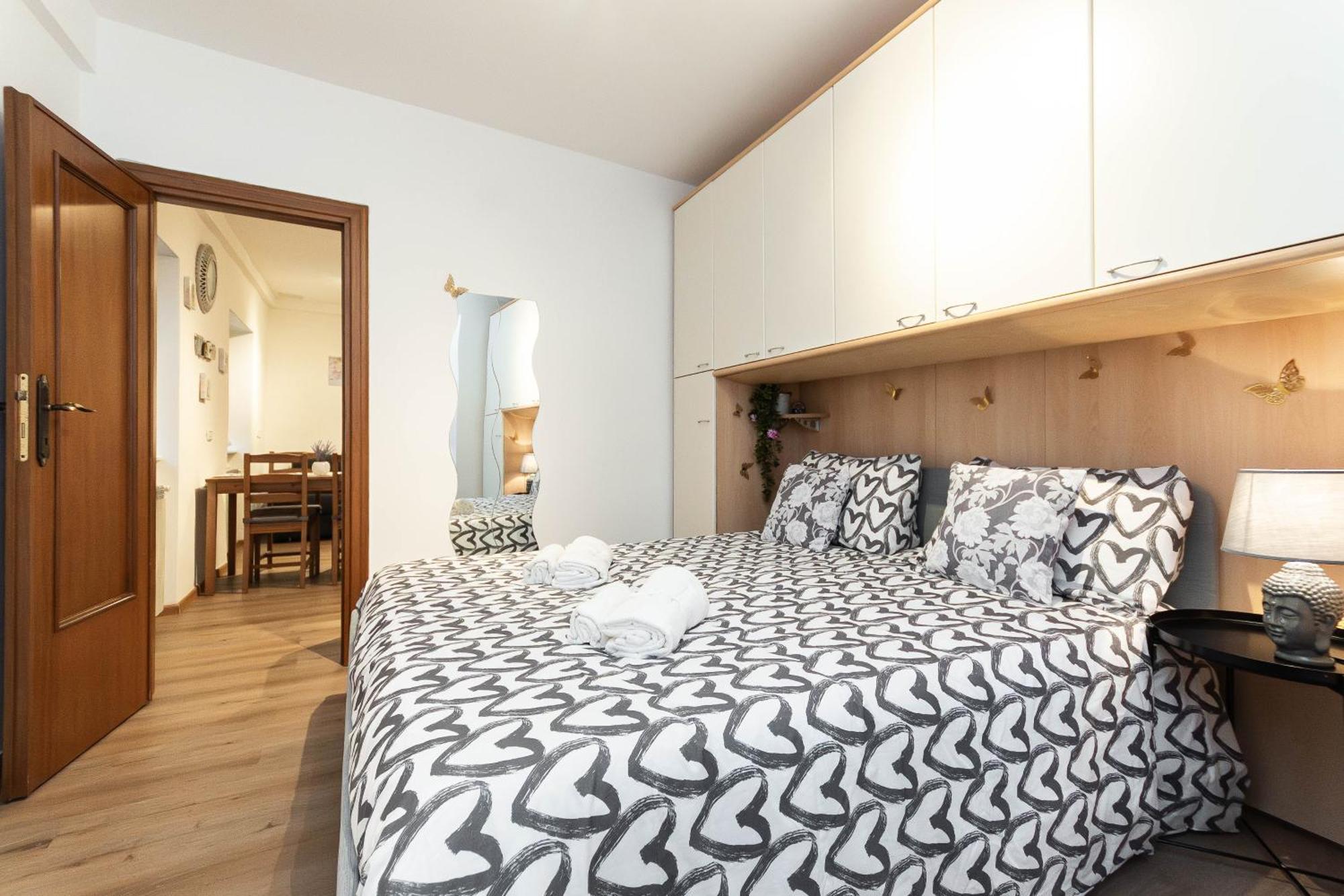 15 Min Centro E Stazione Ferroviaria Apartment Генуа Екстериор снимка