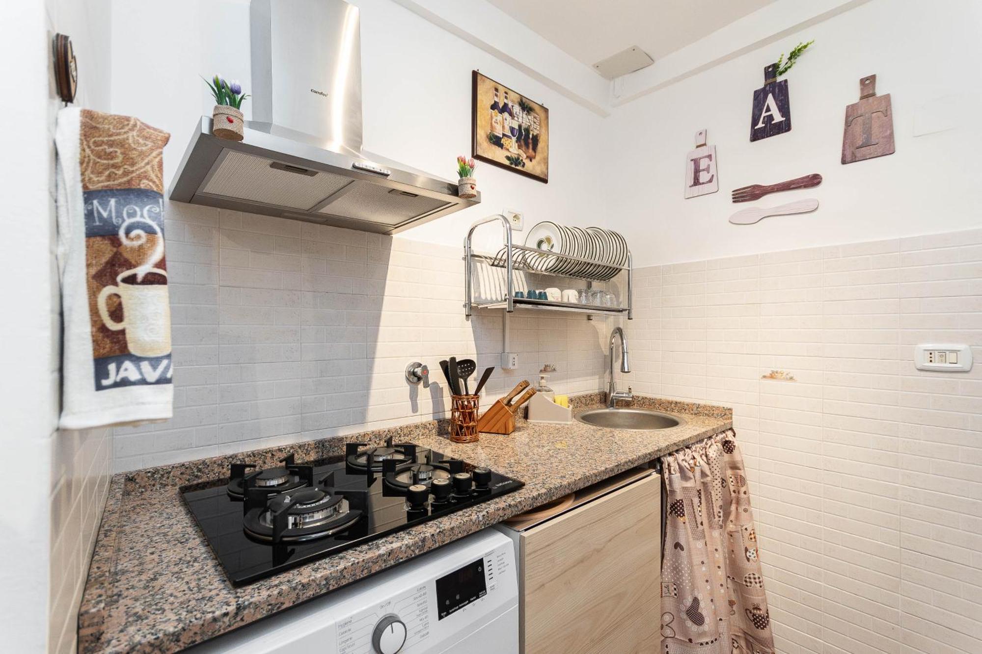 15 Min Centro E Stazione Ferroviaria Apartment Генуа Екстериор снимка
