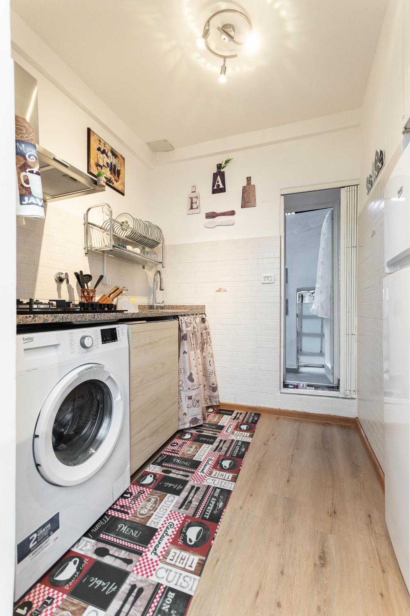 15 Min Centro E Stazione Ferroviaria Apartment Генуа Екстериор снимка